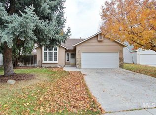 1966 E Laurelwood Dr, Eagle, ID 83616