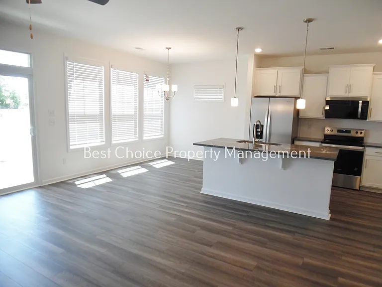 245 Brown Cir — Photo 6