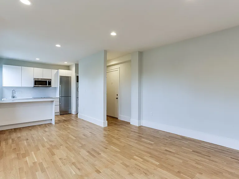 501 12th Street — Photo 10