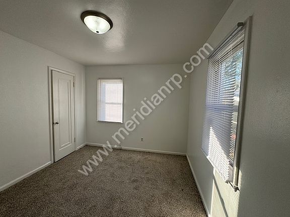 3rd image of 1712 Oxford St