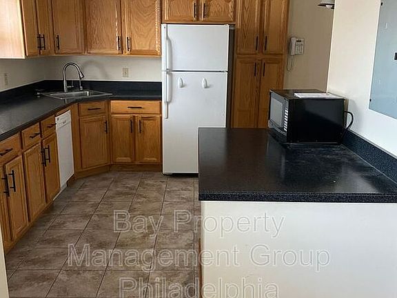 3rd image of 1324-28 W Nedro Ave Unit 2
