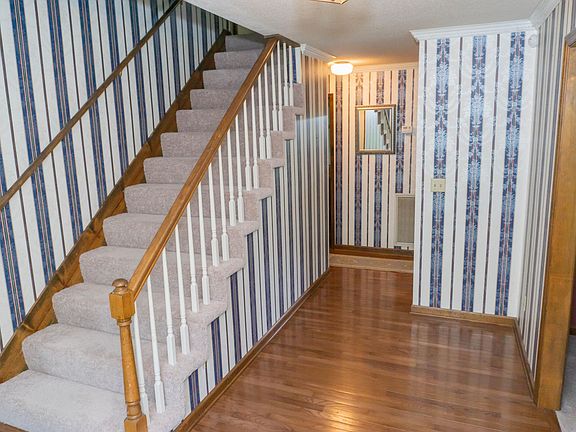 3rd image of 6111 Sasha Ln