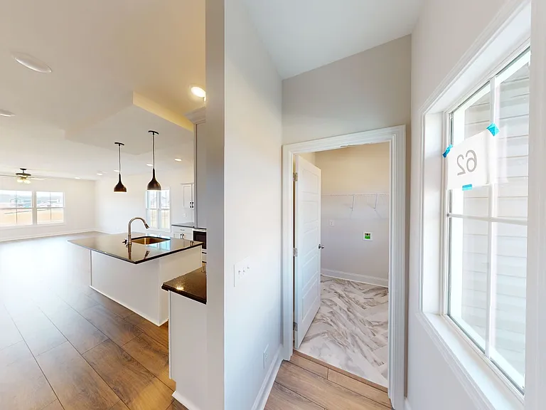 1018 Cherry Acres Dr — Photo 3