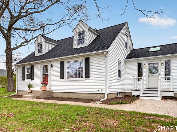 2nd image of 340 Cow Hill Road