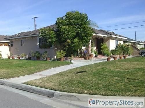 1st image of 1033 W Thelborn St