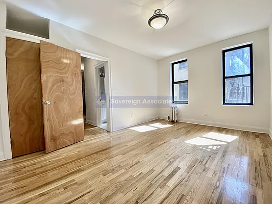 Rented by Sovereign Associates | media 4