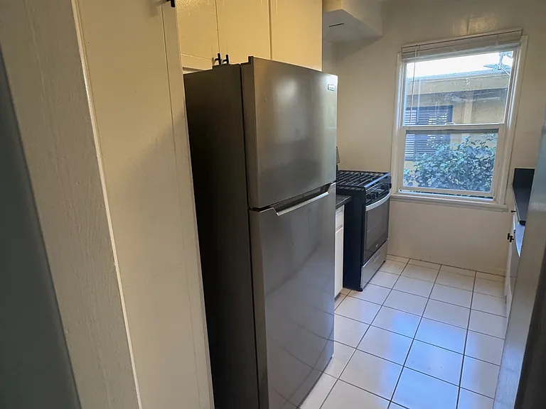 8017 Selma Ave — Photo 9