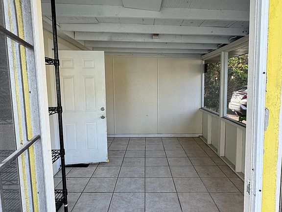 3rd image of 9952 Carolina St