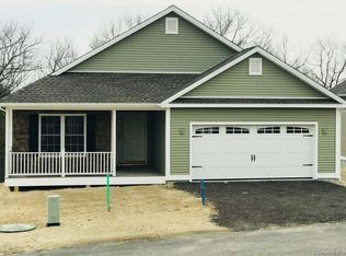 10 Skylark Dr #10, Killingly, CT 06239