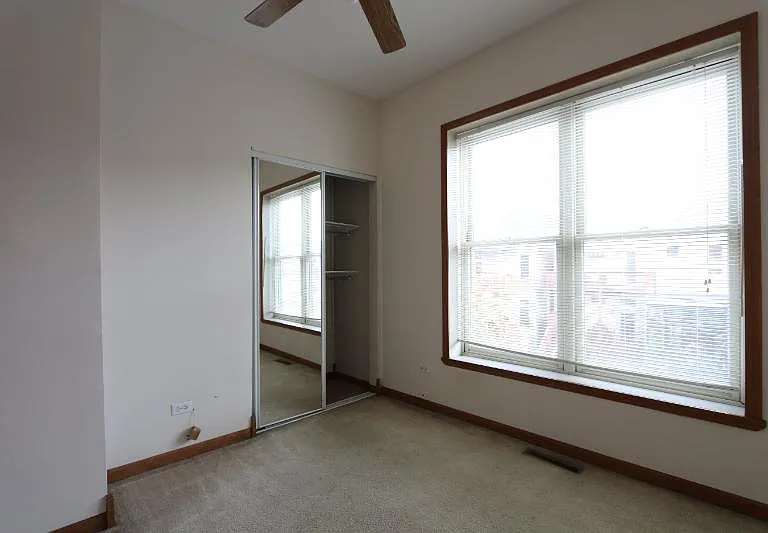 1257 W Flournoy St #2R — Photo 20