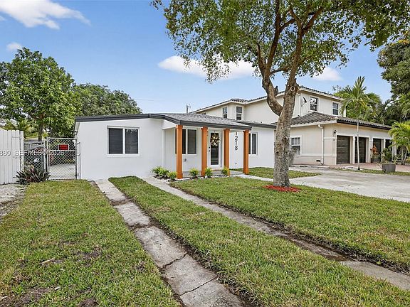 4th image of 1218 NW 2nd Ave