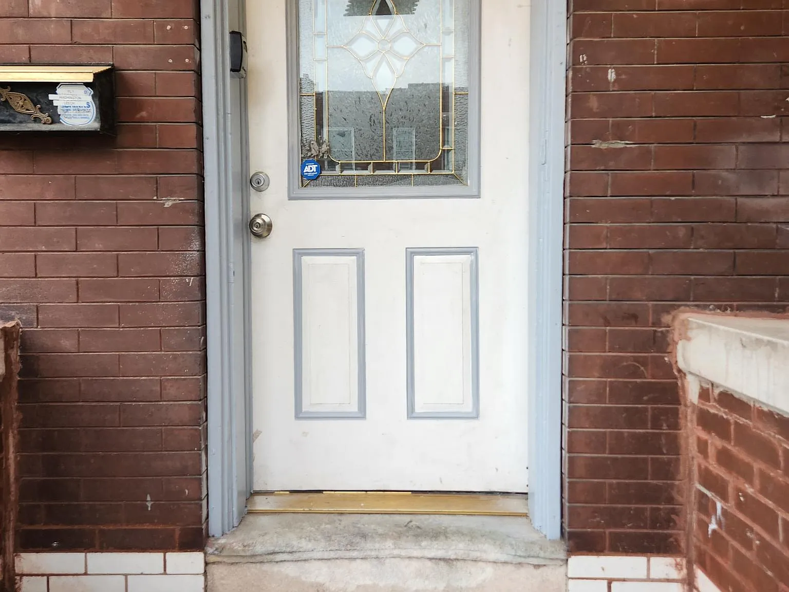 3 bed, 1500 sqft, $1,300 — Photo 2