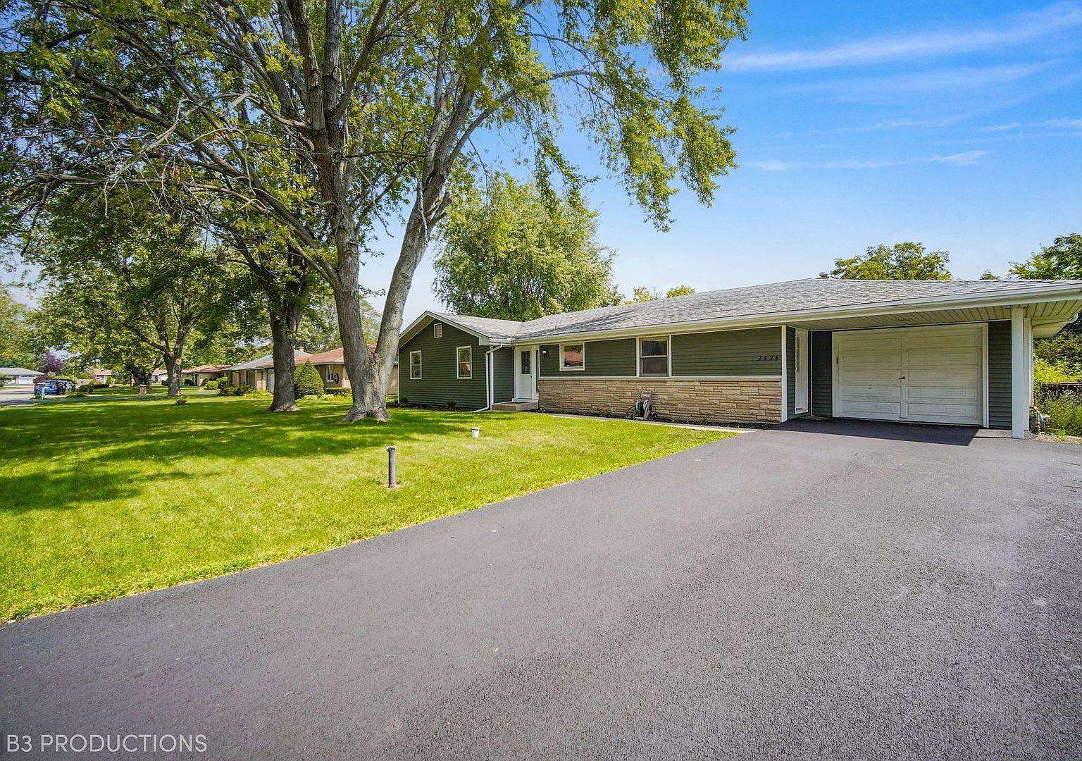 2424 Hacker Dr, Joliet, IL 60435 Zillow