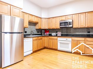 5836 N Kenmore Ave #1, Chicago, IL 60660