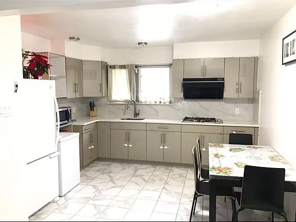 2nd image of 1168 Rockland Ave #2F