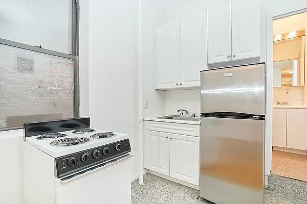 Rented by REAL New York | media 7