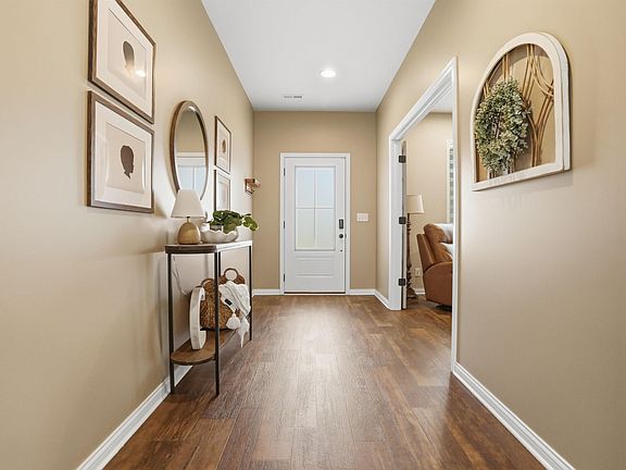 5th image of 5381 Bloomsbury Ct