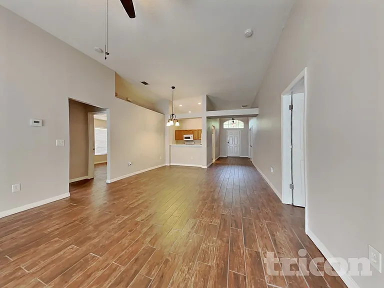 6816 Monarch Park Dr — Photo 2