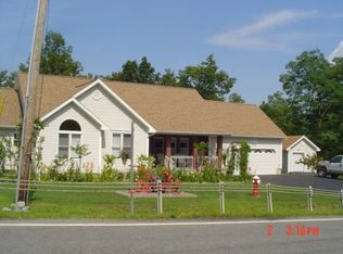 1064 Mariaville Rd, Schenectady, NY 12306