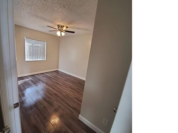 3rd image of 11308 S Figueroa St APT C