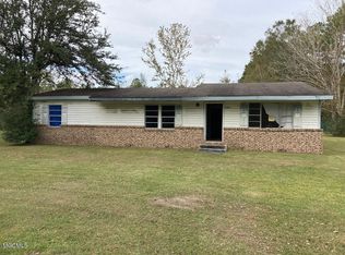 7301 Mabry Ave, Moss Point, MS 39563