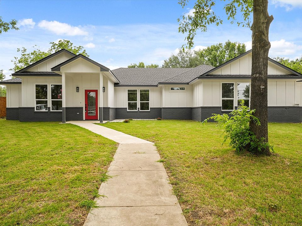 1st image of 1308 Hillcrest Blvd