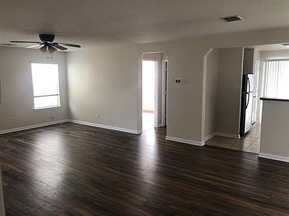 Main living area-spacious and neutral tones