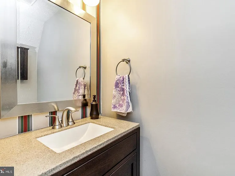 8032 Steeple Chase Ct — Photo 23