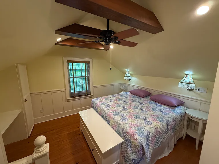 227 Julia St — Photo 15