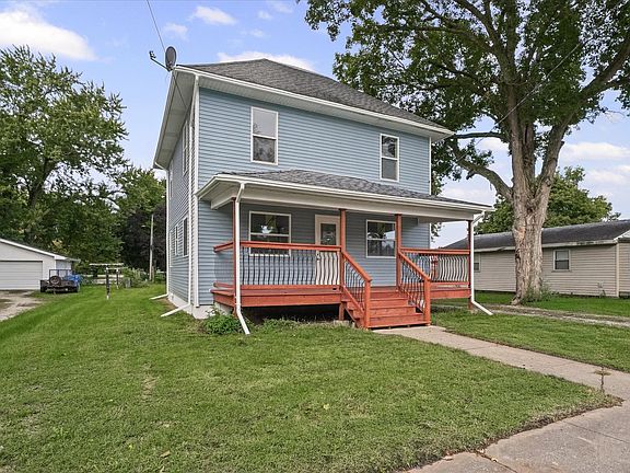 3rd image of 112 N Pearl St