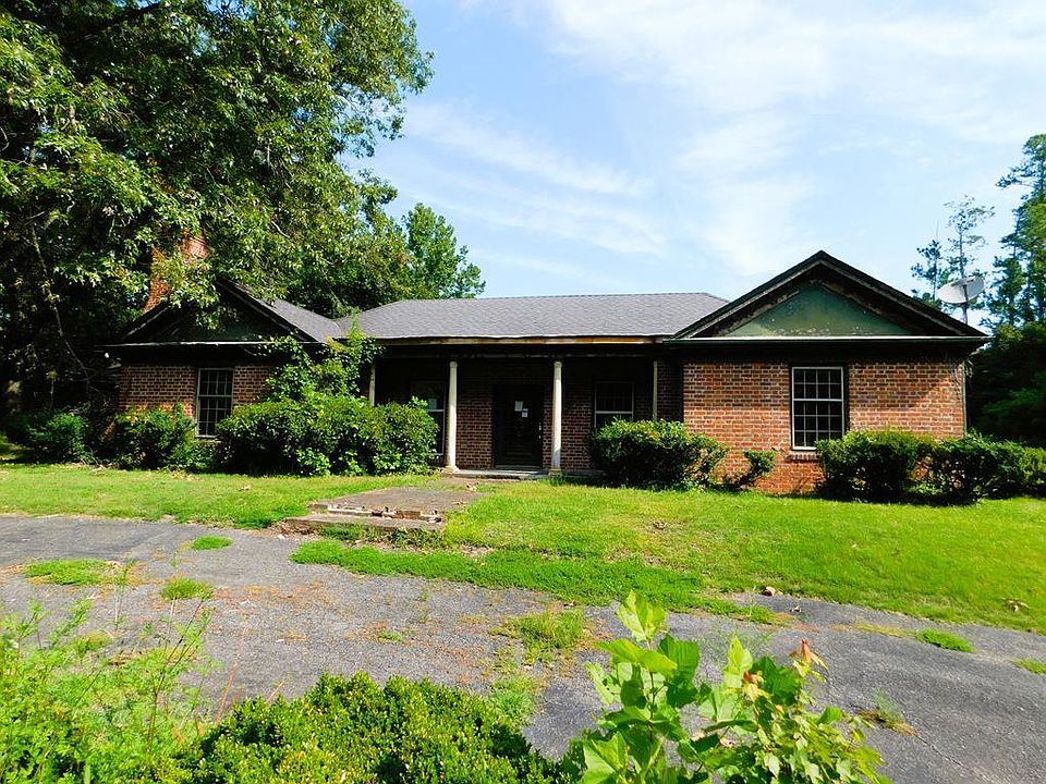 136 Clark St, Brookneal, VA 24528 Zillow