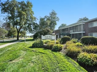 27 Park Avenue Ct APT 8, West Springfield, MA 01089