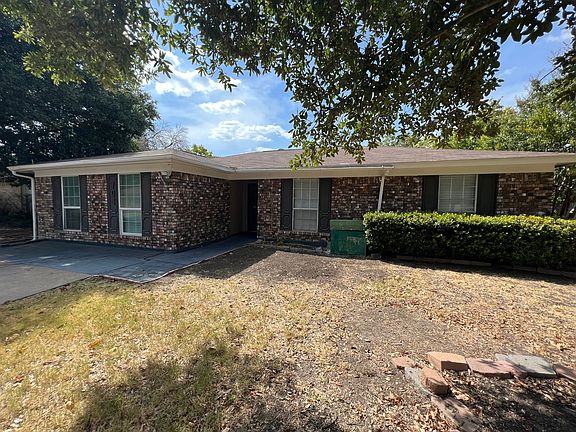 5th image of 704 Lynne Ln
