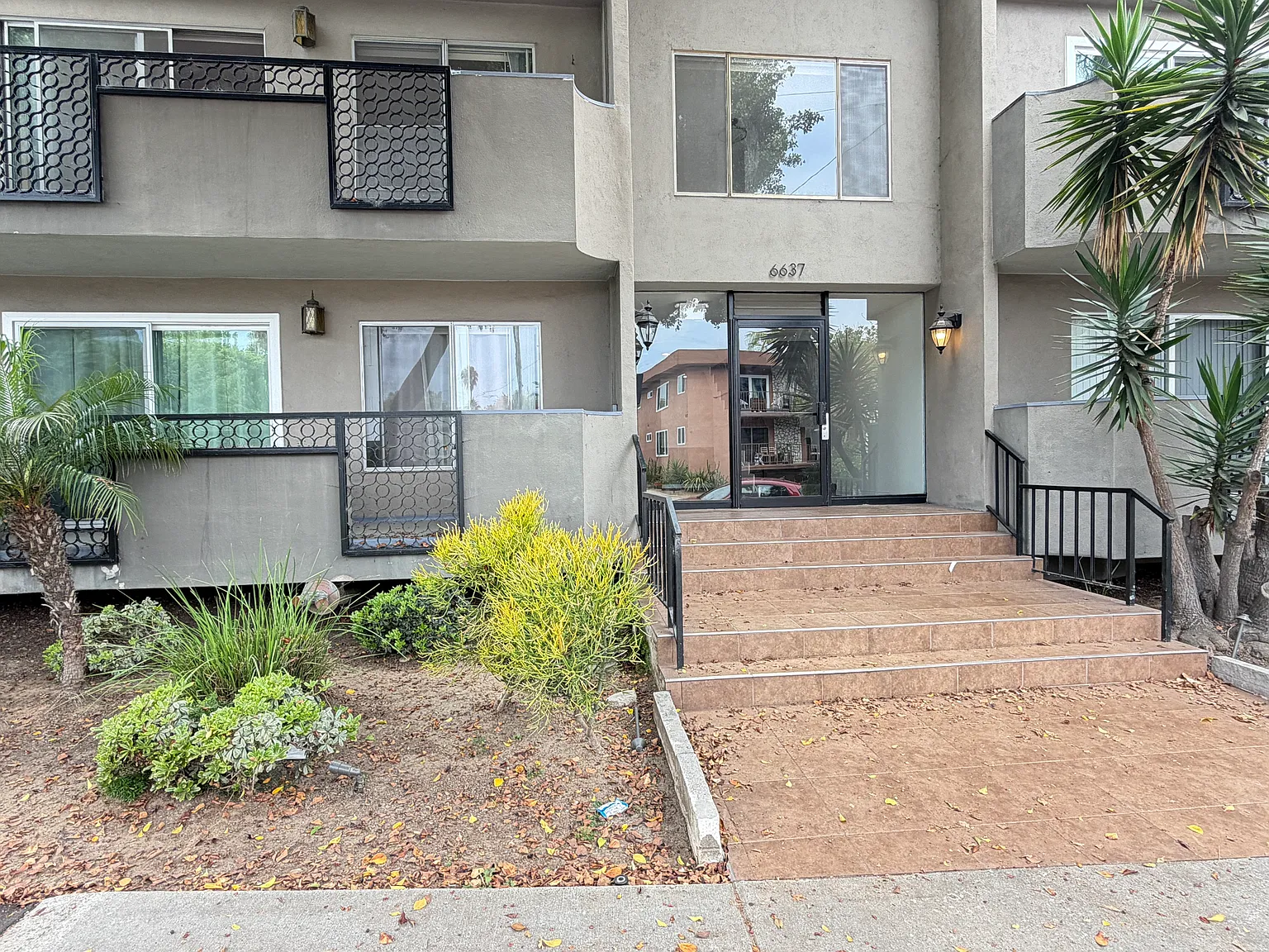 4 bed, 2000 sqft, $3,950 — Photo 3