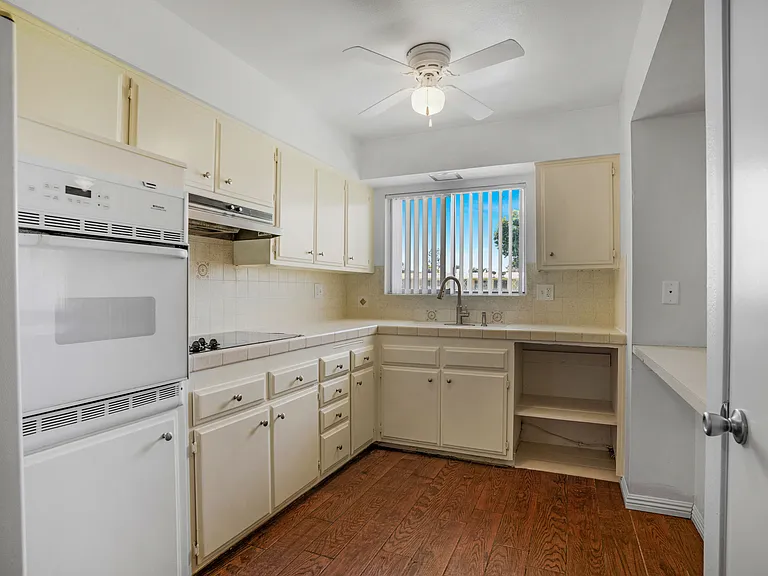 27171 Sun City Blvd — Photo 6