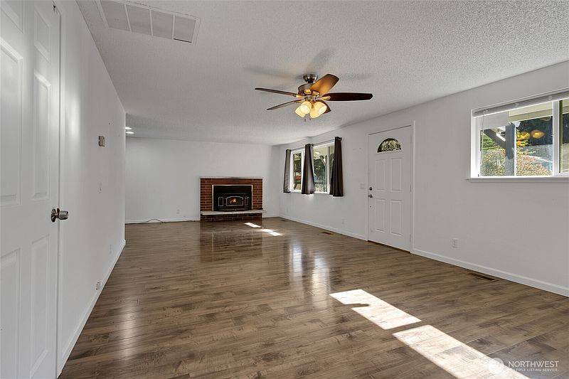 2nd image of 14115 80th Street E