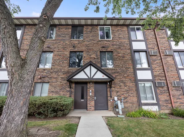 15 Timber Ln APT 12, Vernon Hills, IL 60061