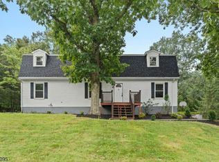 9 Deer Path, Milford, NJ 08848