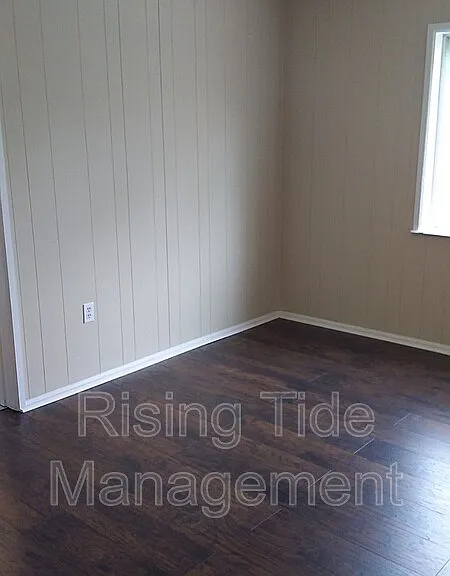 3295 Young Ave — Photo 22