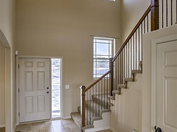 5th image of 8726 S 102nd St