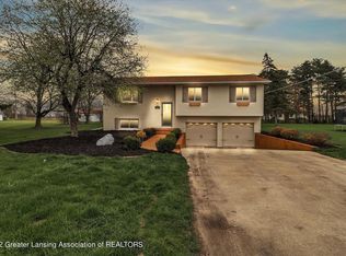 13058 Benton Rd, Grand Ledge, MI 48837