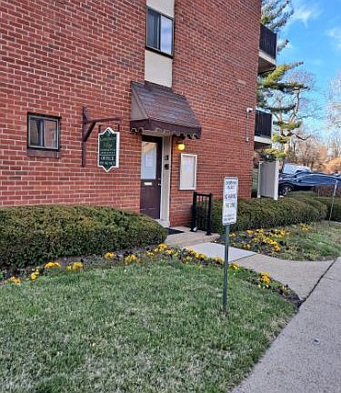 4th image of 100 E Glenolden Ave APT A16