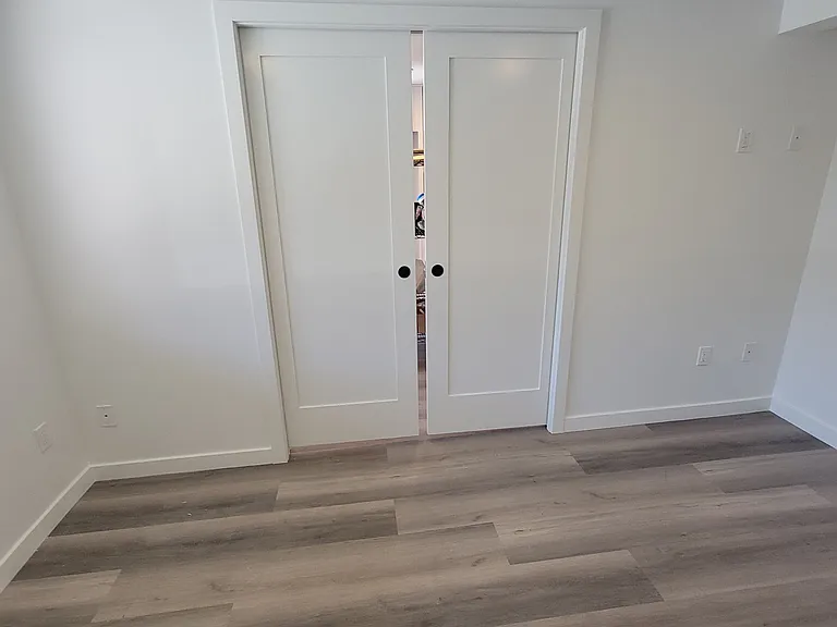 148 W Canada #C — Photo 8