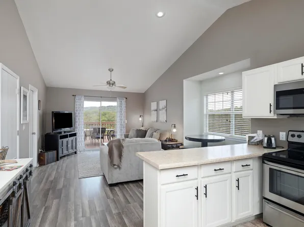 30 Blue Bird Way #6 BLDG 30, Branson, MO 65616