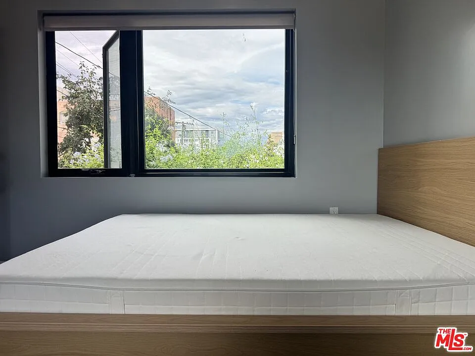 Studio, 450 sqft, $1,790 — Photo 4