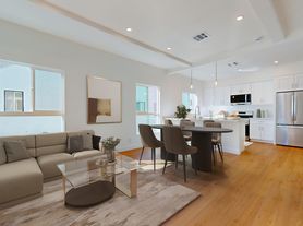 5133 W 21st St, Los Angeles, CA