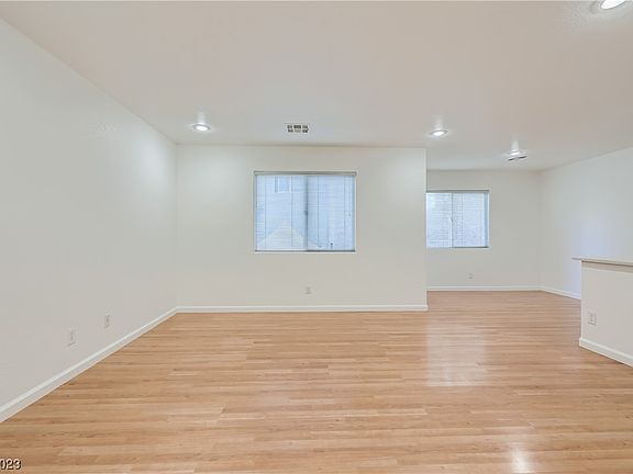 5th image of 9180 McGinnis Ave
