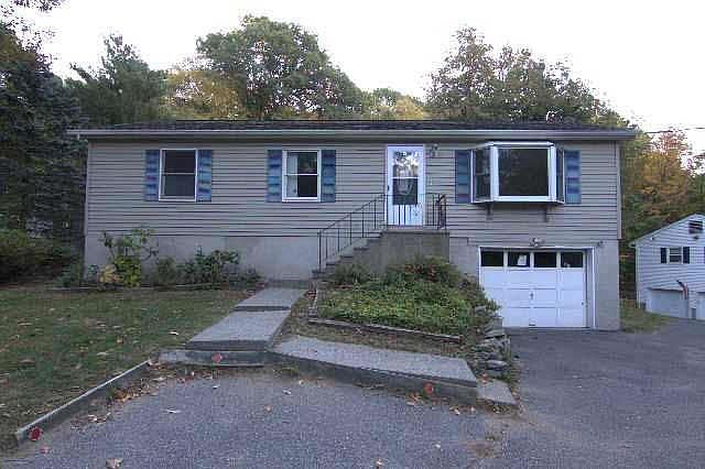 1st image of 140 Kent Shore Dr