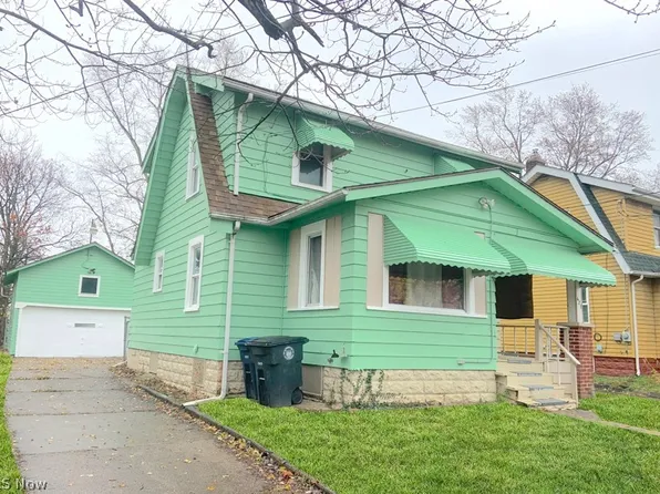 627 Roscoe Ave, Akron, OH 44306
