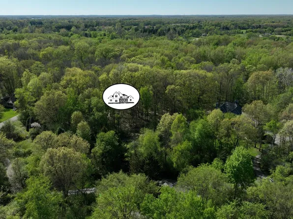 1192 Stags Leap Ln, Ann Arbor, MI 48103